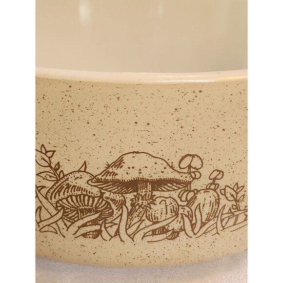PYREX MUSHROOM FOREST FANCIES SMALL CASSAROLE DISH - Picture 2 of 5